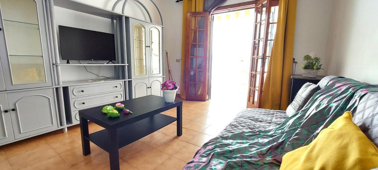 Los Cristianos Apartment, 1 Bedroom Wifi Free & Big Terrace Exteriör bild