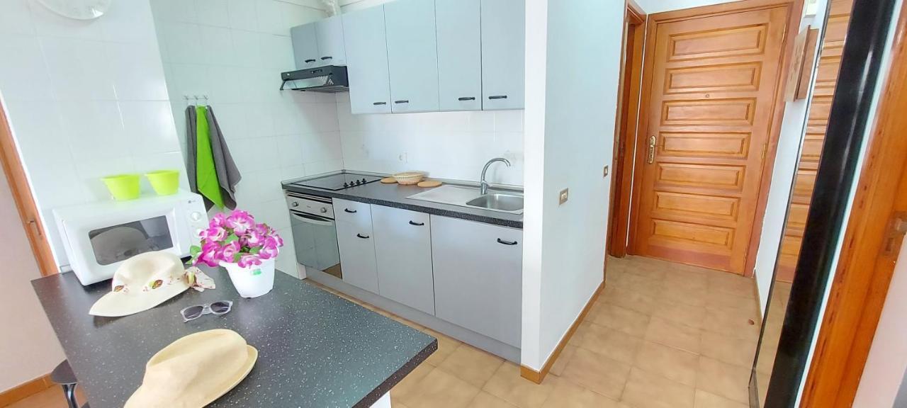 Los Cristianos Apartment, 1 Bedroom Wifi Free & Big Terrace Exteriör bild